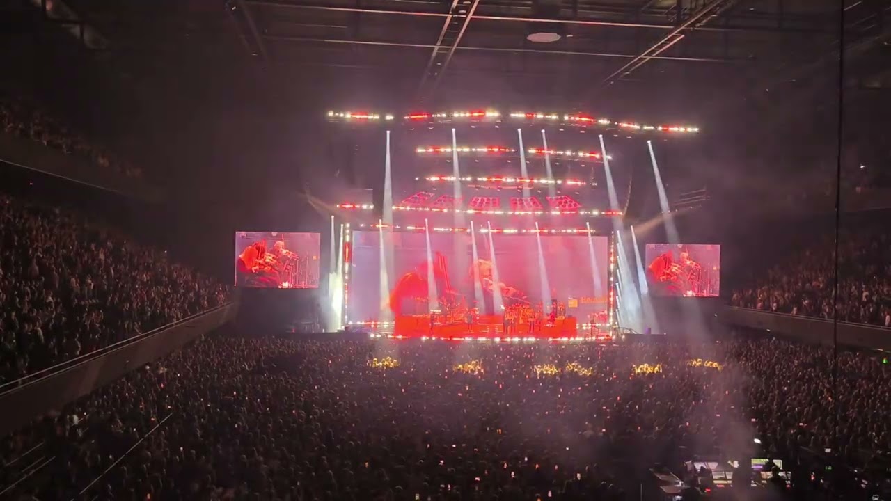 Raye Escapism last song at Ziggo Dome Amsterdam 27.01.206