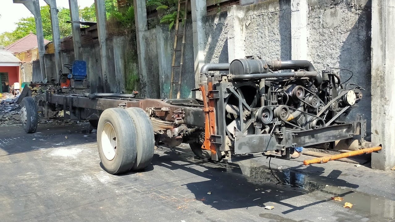 Proses Nyalakan Mesin Bus Als 255