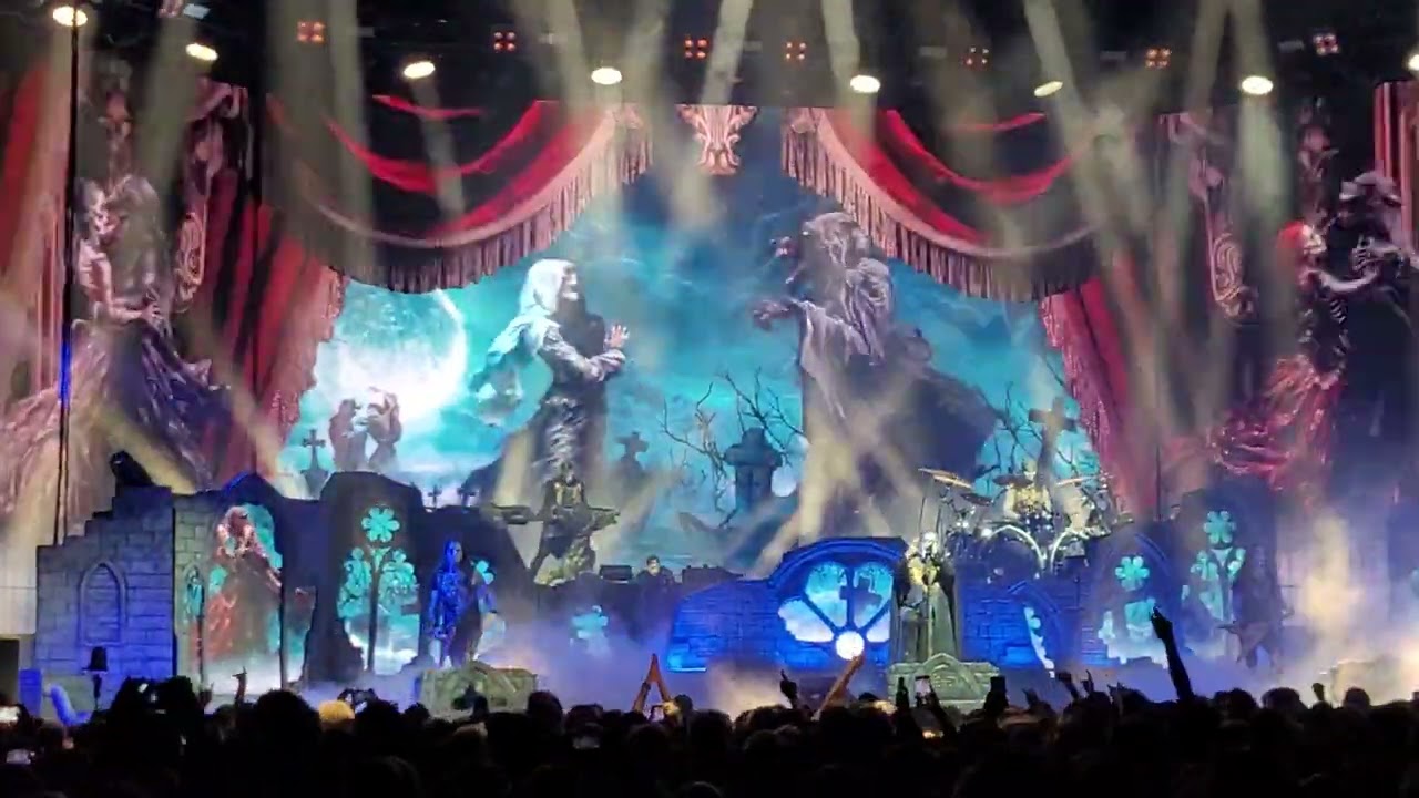 Powerwolf, LIVE, Dancing with the Dead, le 17 octobre 2024, Le Zenith de Paris