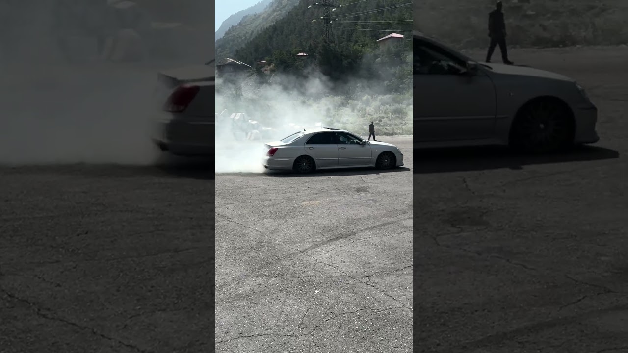 Toyota Majesta + 2UR-GSE 5.0 V8 swap