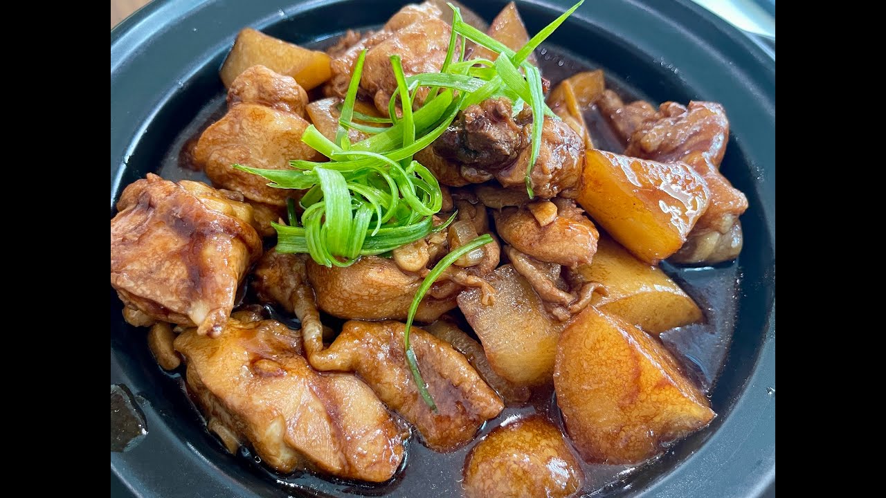 白萝卜焖鸡 Braised Chicken with Radish