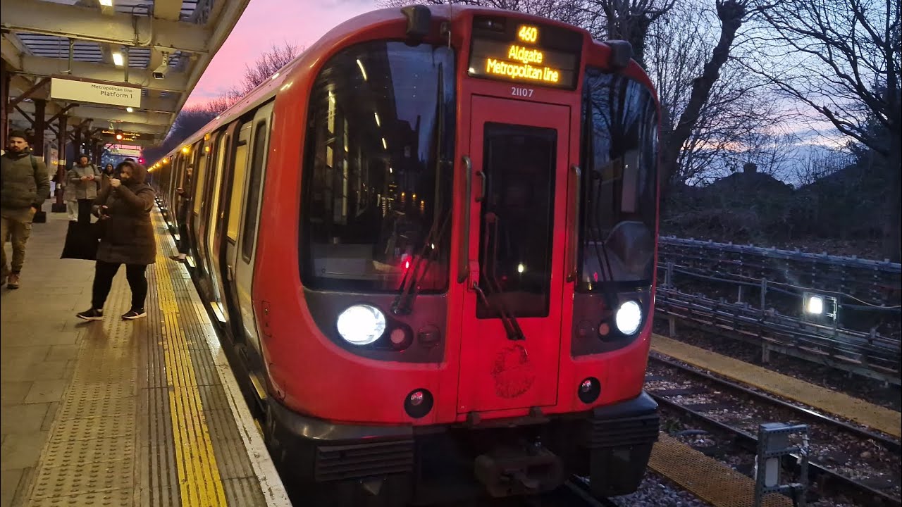 Journey On The Metropolitan Line (21108) S8 Stock) From Watford To Finchley Road