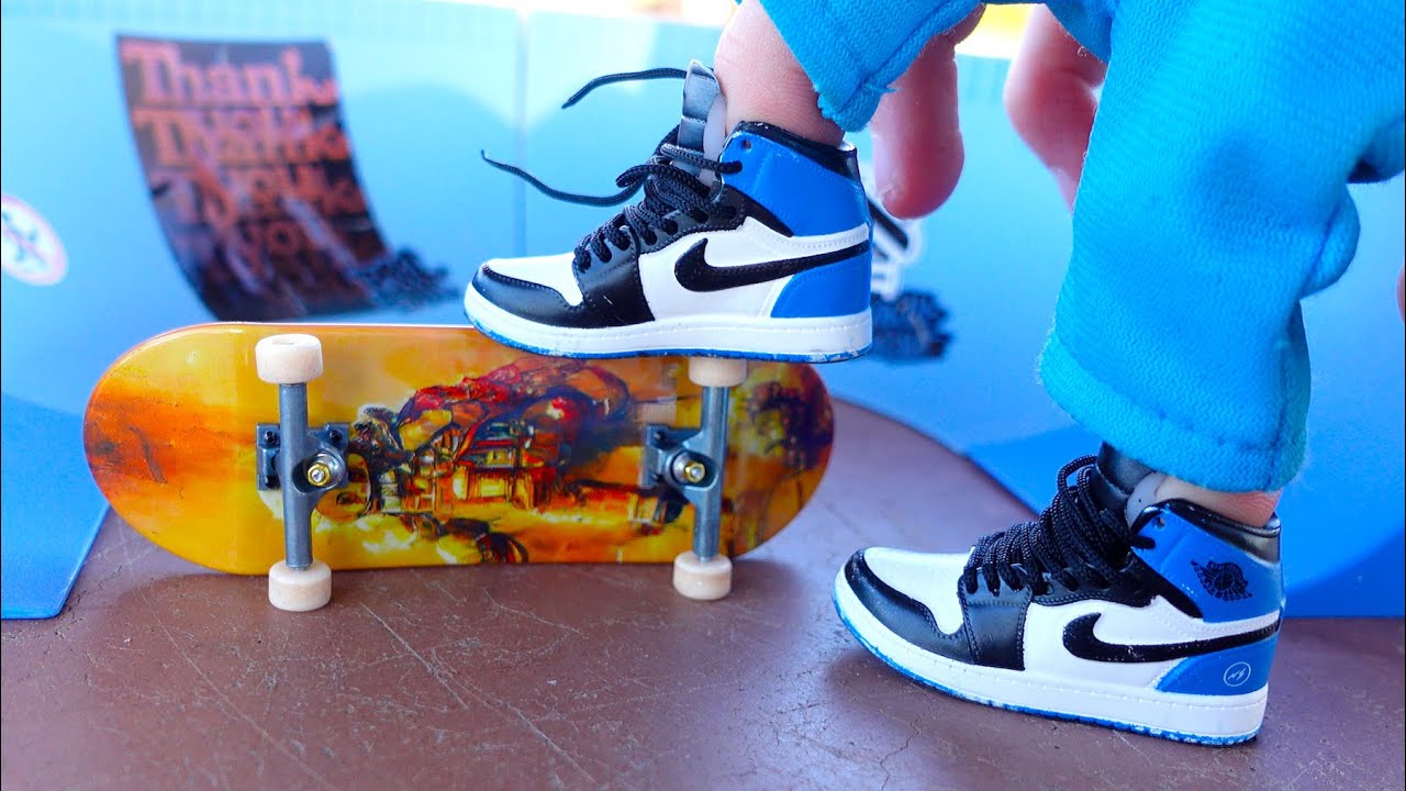 МОЙ СКЕЙТ УТОНУЛ | Трюки на скейтборде | Распаковка скейтборда Tech Deck