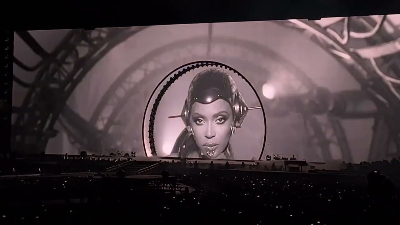 Beyoncé 7/17/23 Louisville, KY @ Cardinal Stadium