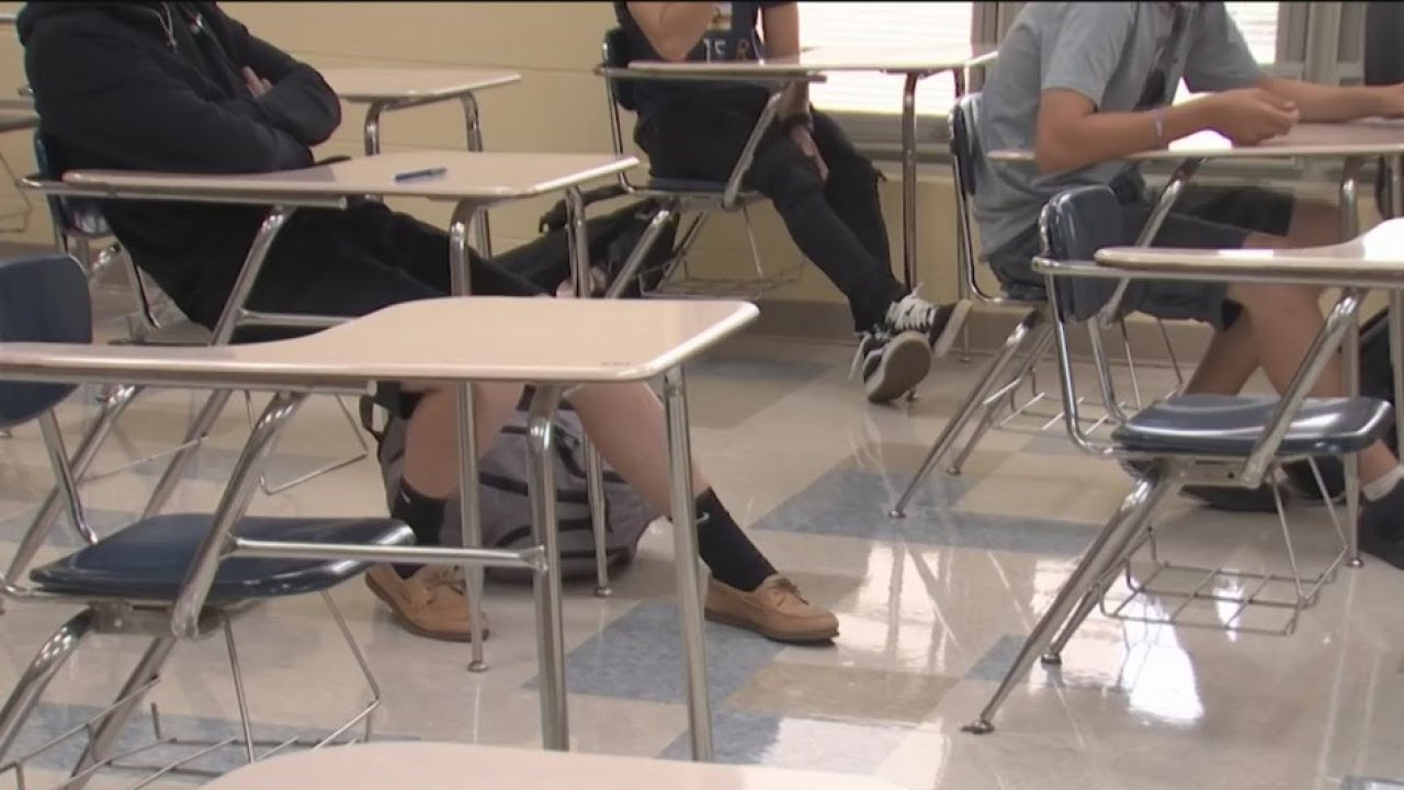 Teays Valley tackles first day of school with a hybrid model