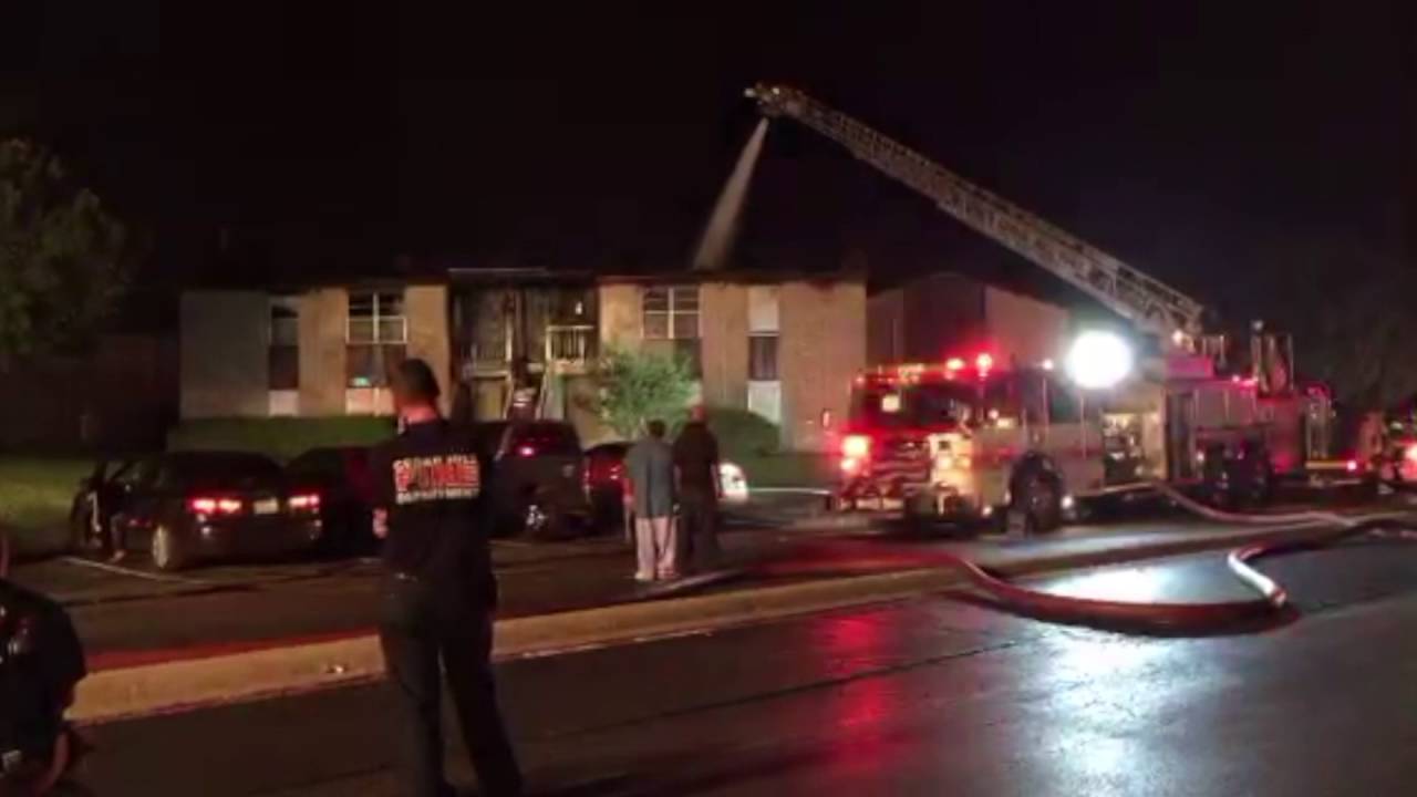 Cedar Hill (TX) Apartment Fire, Aerial Operations