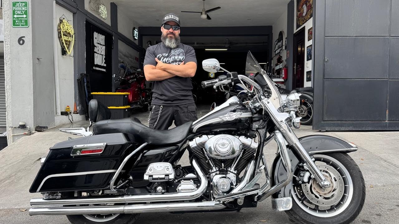 Motocicleta HARLEY DAVIDSON ROAD KING 100 ANIVERSARIO 2003