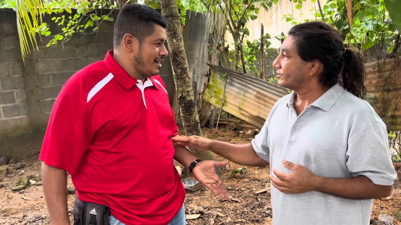 Salatiel yo le Toque el Platano a Cristian Urbina..😂😂