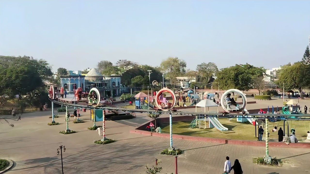 শহীদ জিয়া শিশু পার্কে ঘুরতে গেলাম