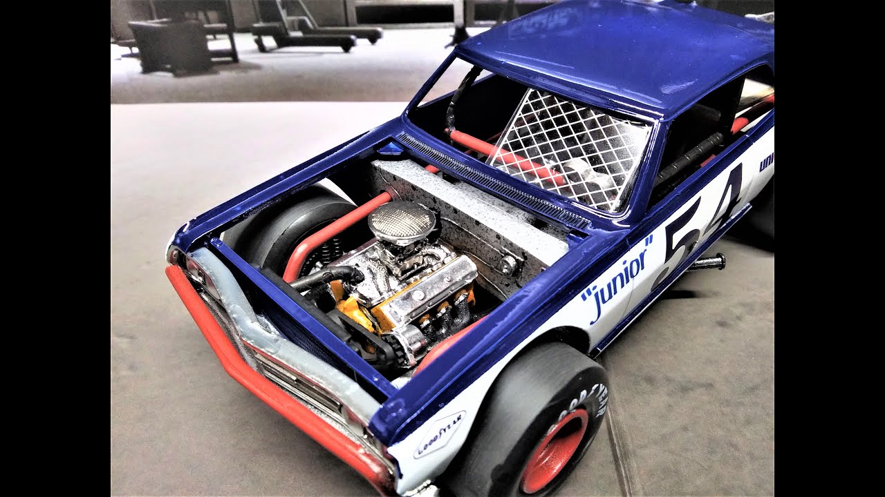 1965 Chevy Chevelle 454 Modified Stock Short Track Car 1/25 Scale Model Kit Build Review AMT1177