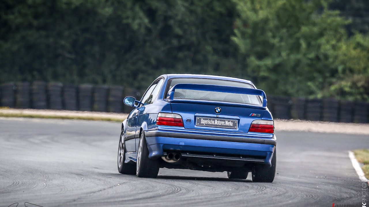 Vieille M3 chasse nouvelles Alpine A110S - Val de Vienne Vigeant