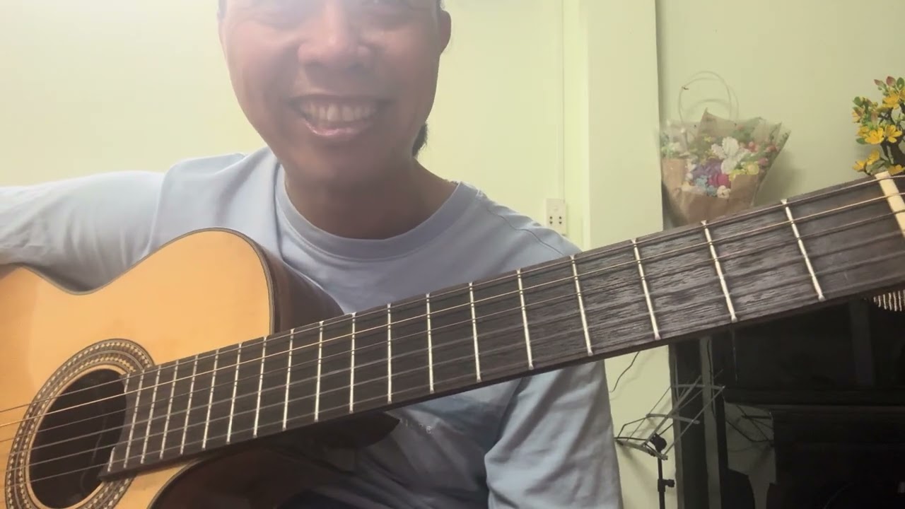     Hướng dẫn intro , nhiều cách đàn điệp khúc bolero , out tro . Muốn đàn hay liên hệ 0902714114. 