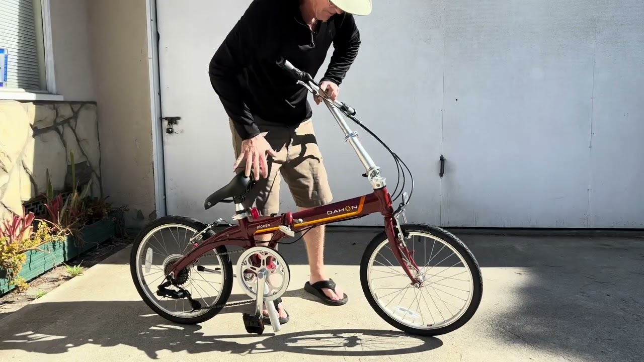 How to fold and unfold a Dahon folding bike ￼