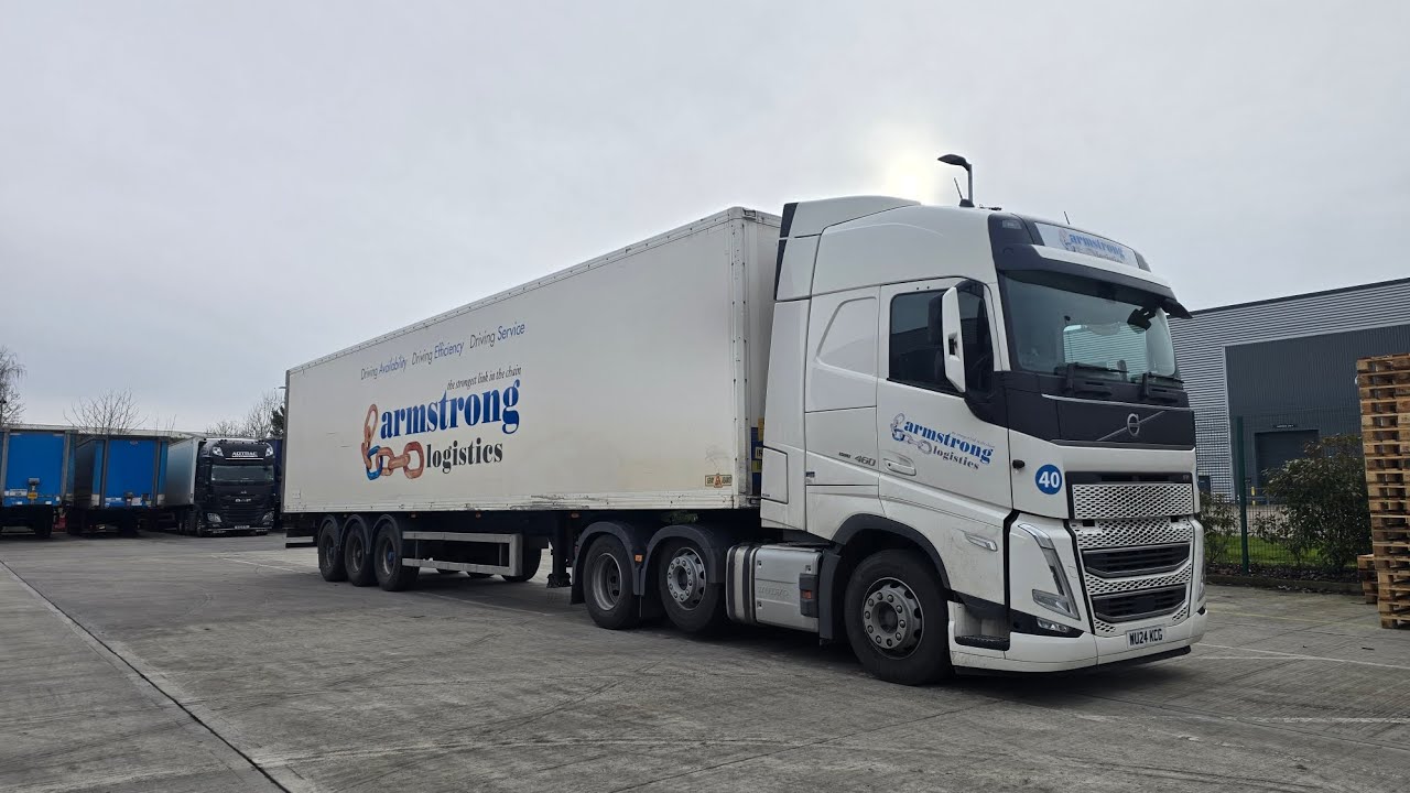 ОДИН ДЕНЬ ИЗ ЖИЗНИ ВОДИТЕЛЯ АРМСТРОНГА 🚛👀👍🏻