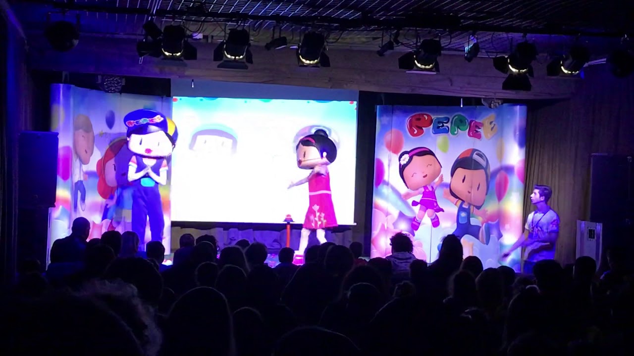 Pepe ve şila oyun oynuyorlar. Pepe müzikalinde eğlenceli oyunlar