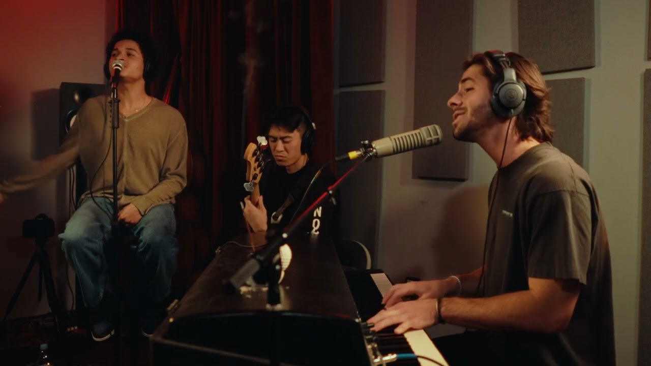 Studio Therapy - &ldquo;O.M.L. (feat. DESTIN CONRAD)&rdquo; - Mack Keane & ESTA.