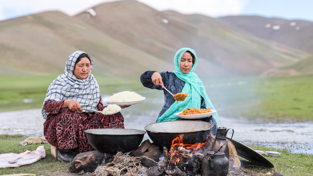 Finding Natural Mushrooms From the Mountains | Shepherd Mother Cooking Shepherd Food in the Nature