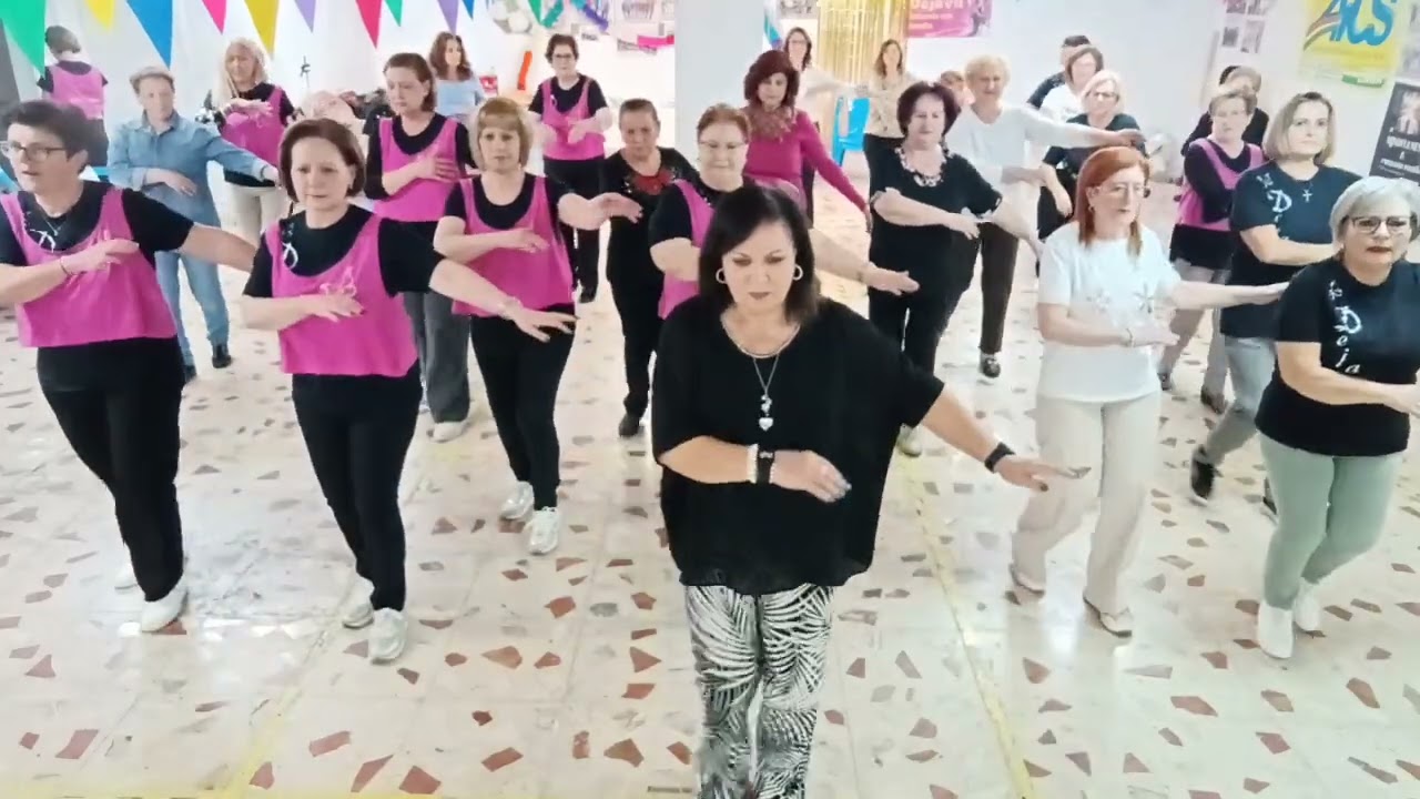 Guten Morgen coreo Paolo Marincolo eseguito dalla scuola Dejavu Ballando con Rosetta 