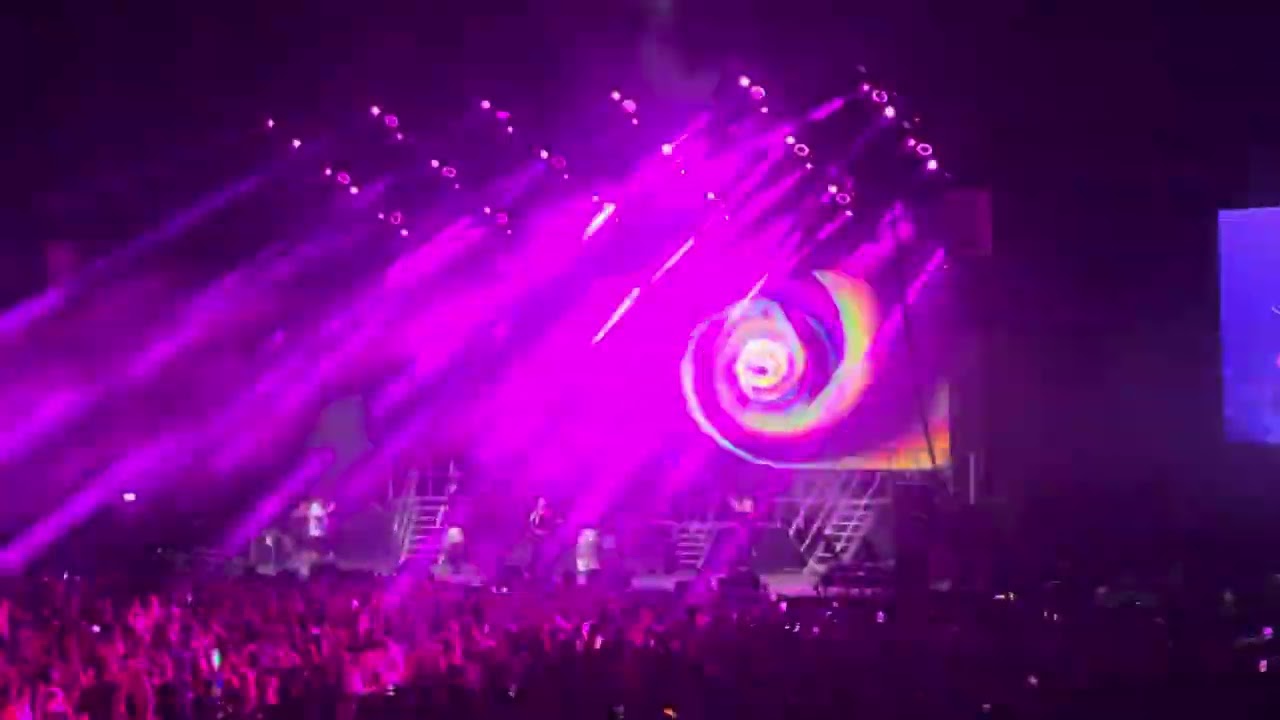 Alice DJ - Better Off Alone (Live at OVO Hydro 21 Jun 2025)