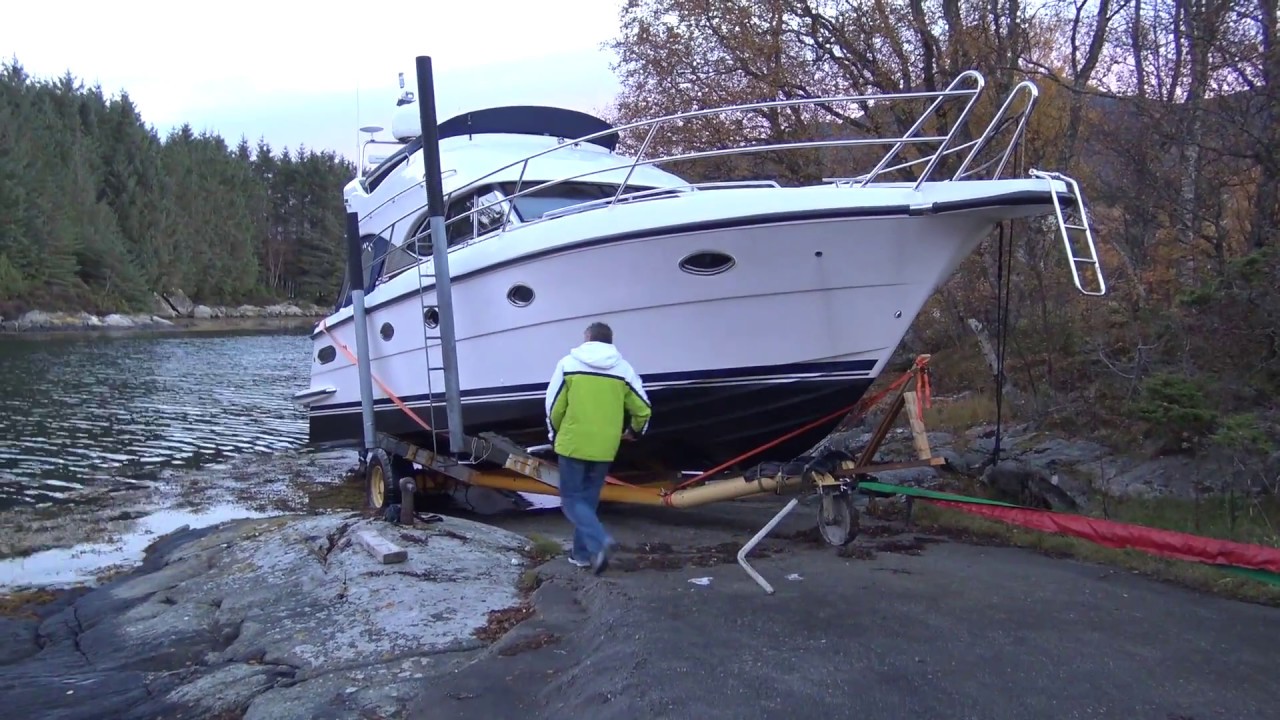 NordWest 420 Sjannøy på land 2. 2016 Traktor kjører seg fast.