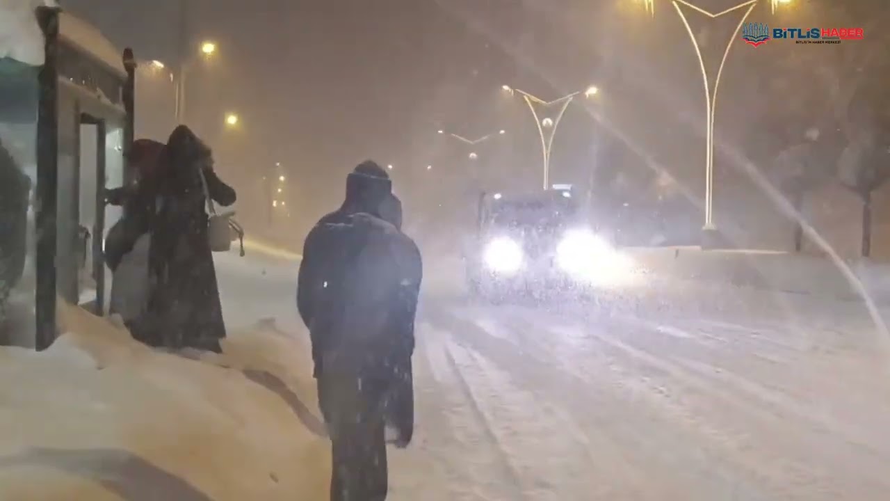 Bitlis Haber&rsquo;in Objektifinden D&uuml;nden Bug&uuml;ne Kar Yağışı