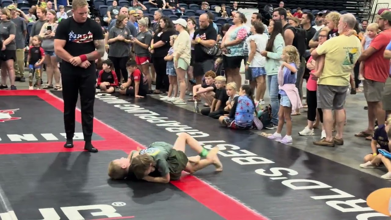 WHOA!! This is crazy!! NAGA Jujitsu Armbar 