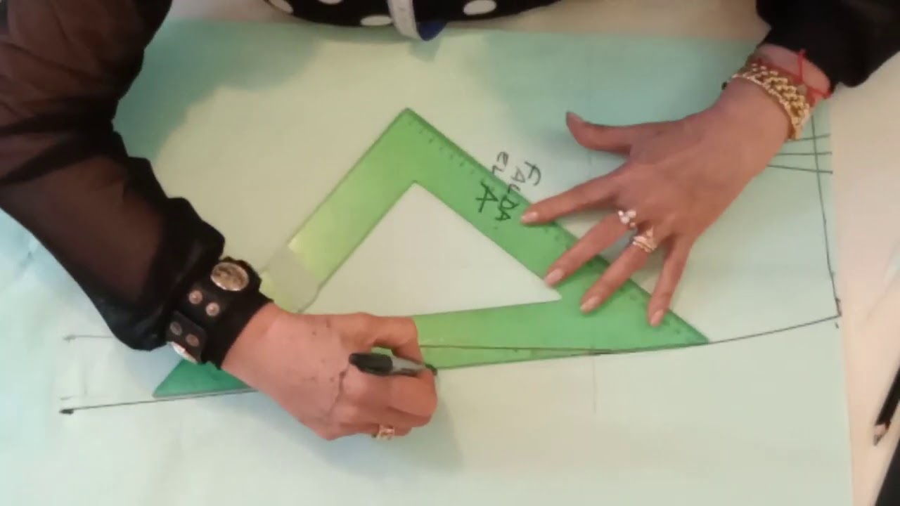 TALLER DE ALTA COSTURA:  FALDAS: BASE, EN LINEA (A) Y PITILLO (TRAZO Y CORTE)