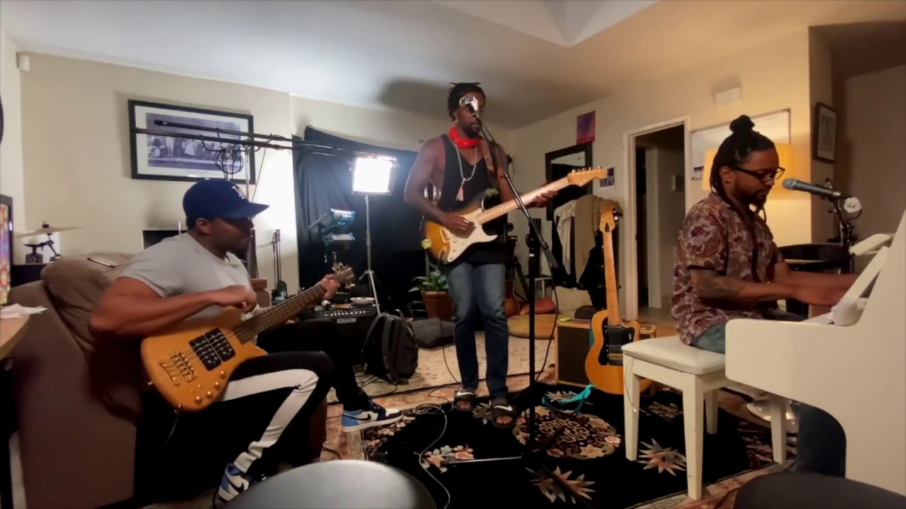 300 UNPLUGGED LIVE feat. BLVK CVSTLE