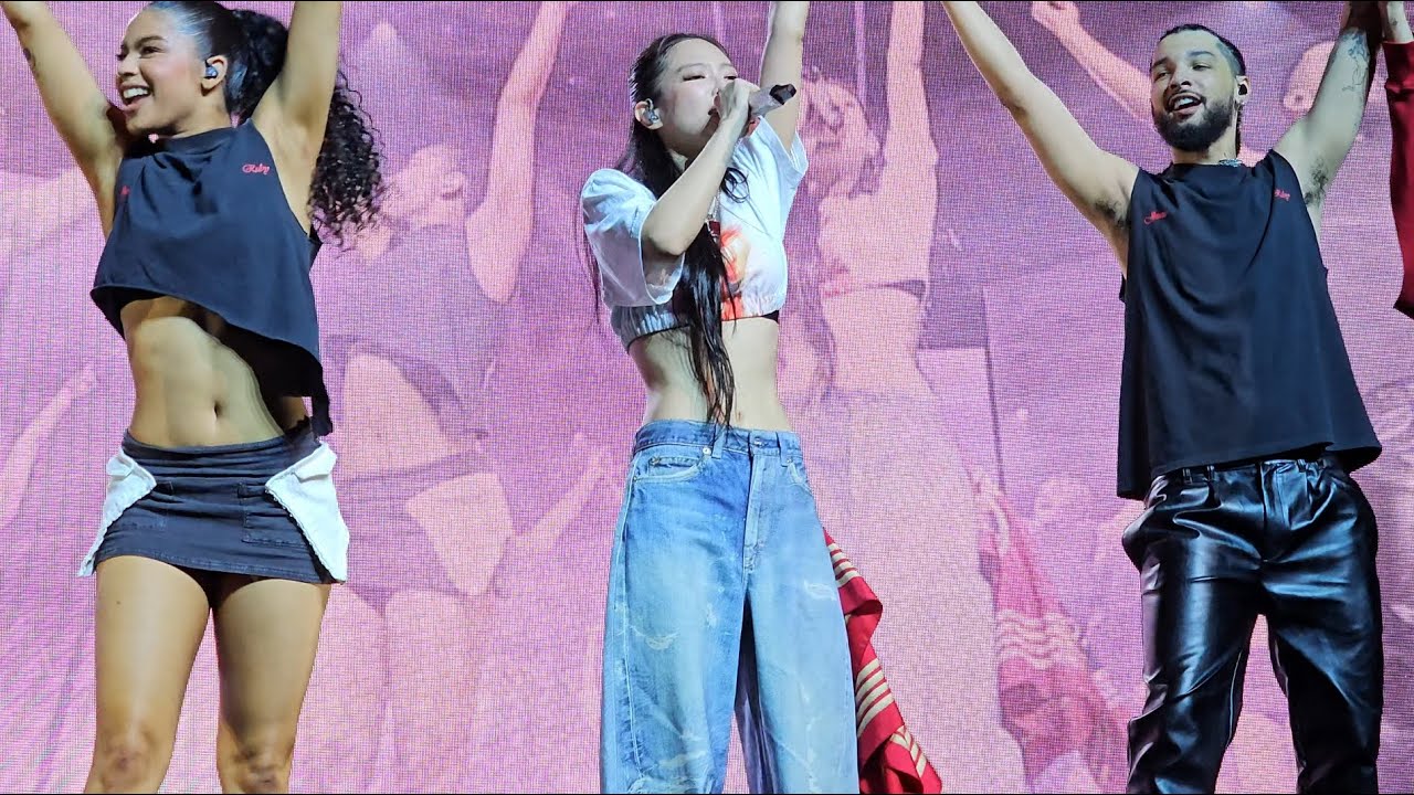Jennie Ruby Jane @ Zenith in Paris - Starlight | Fancam