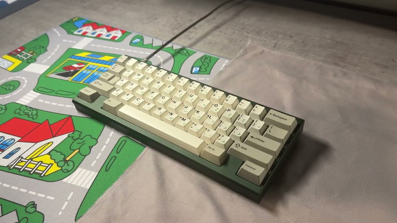 Petals 60 Sound Test- Cherry Browns on PC Plate