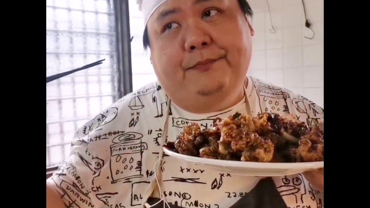Hock Chai eating Mantis Prawns with Salted eggs after Live Cooking 试吃直播煮的咸蛋濑尿虾皮皮虾