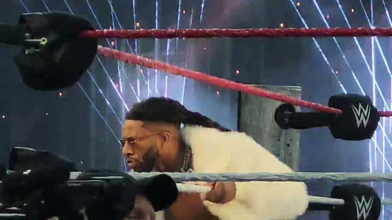 Trick Williams Entrance WWE SNME at Montreal - crowd is loud