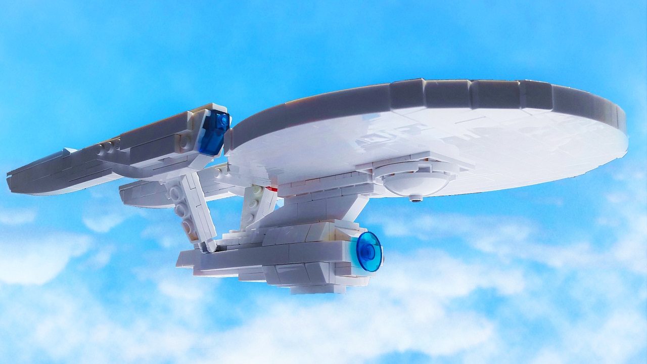 My Lego USS Enterpise 1701 with instructions (same video, same moc, but better quality)