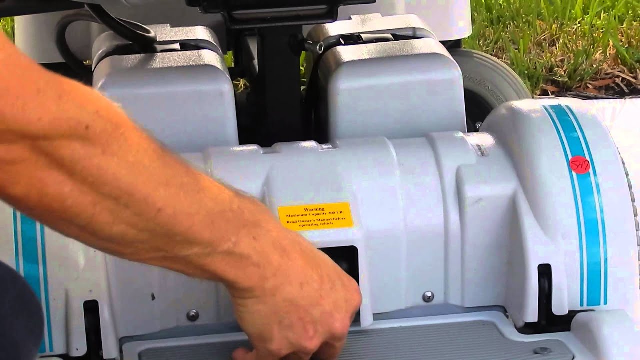 Hoveround MPV 5 с более старыми мощными двигателями и подпружиненным сиденьем