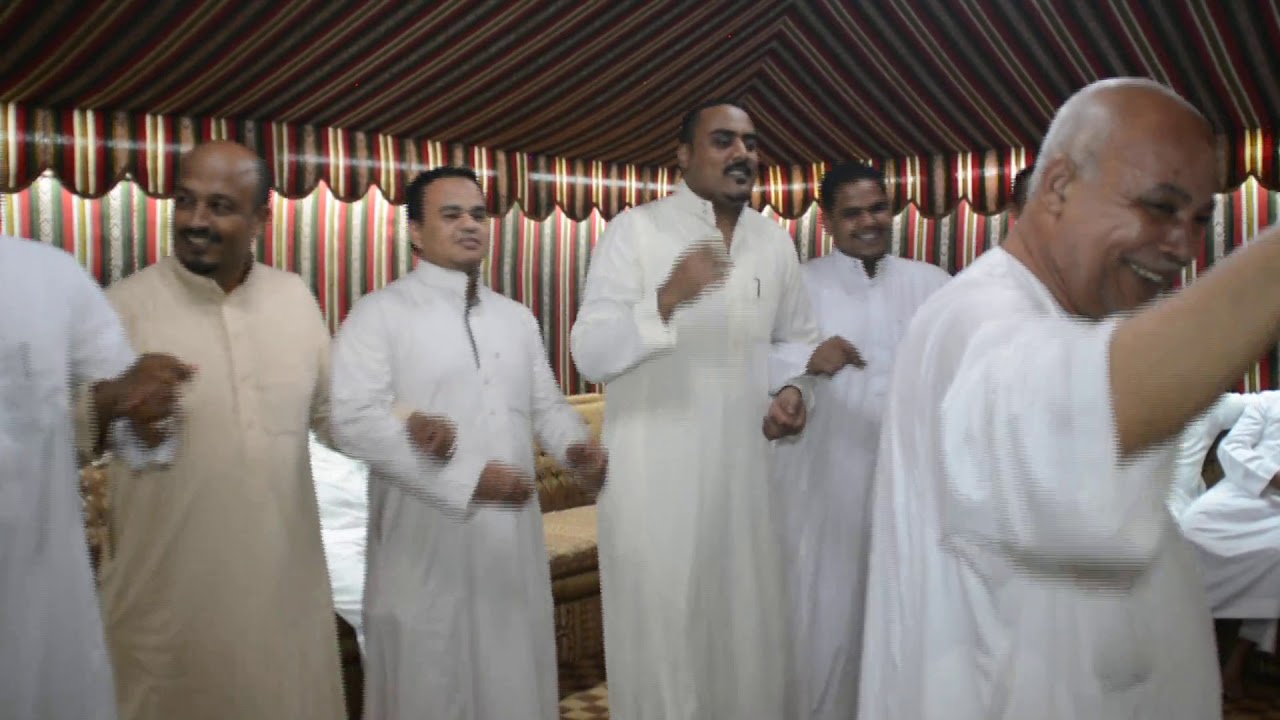 من زكريات الكاميرة جلسة فنية خاصة  لشباب ابو سمبل بجدة غير  وفنان الشباب حسن  احمد يا سين
