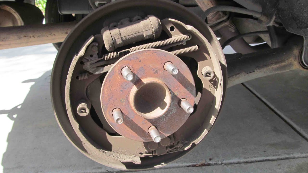 DIY: Replace rear drum brake shoes for Toyota Corolla, Matrix 2003-2008, Pontiac Vibe