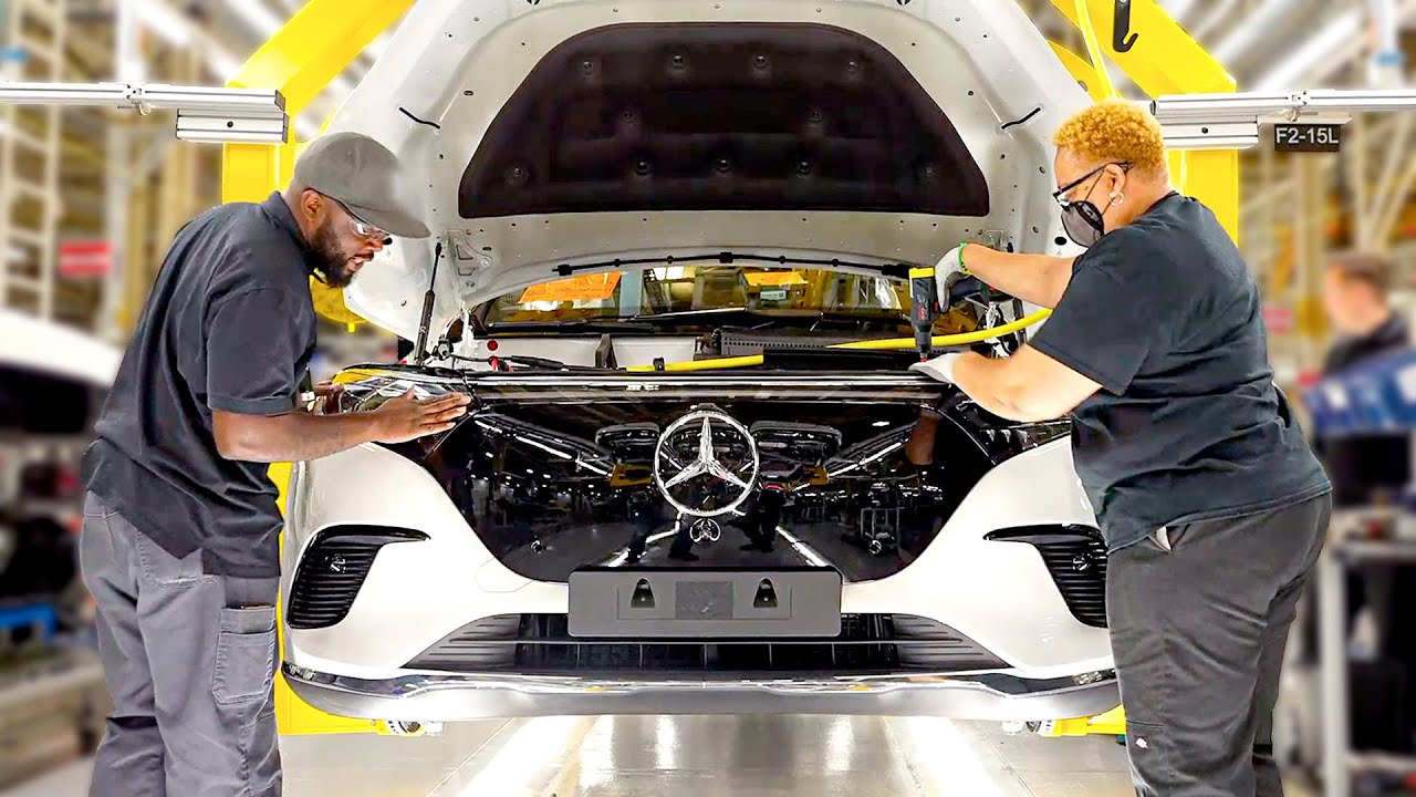 Mercedes EQS SUV - Production Line