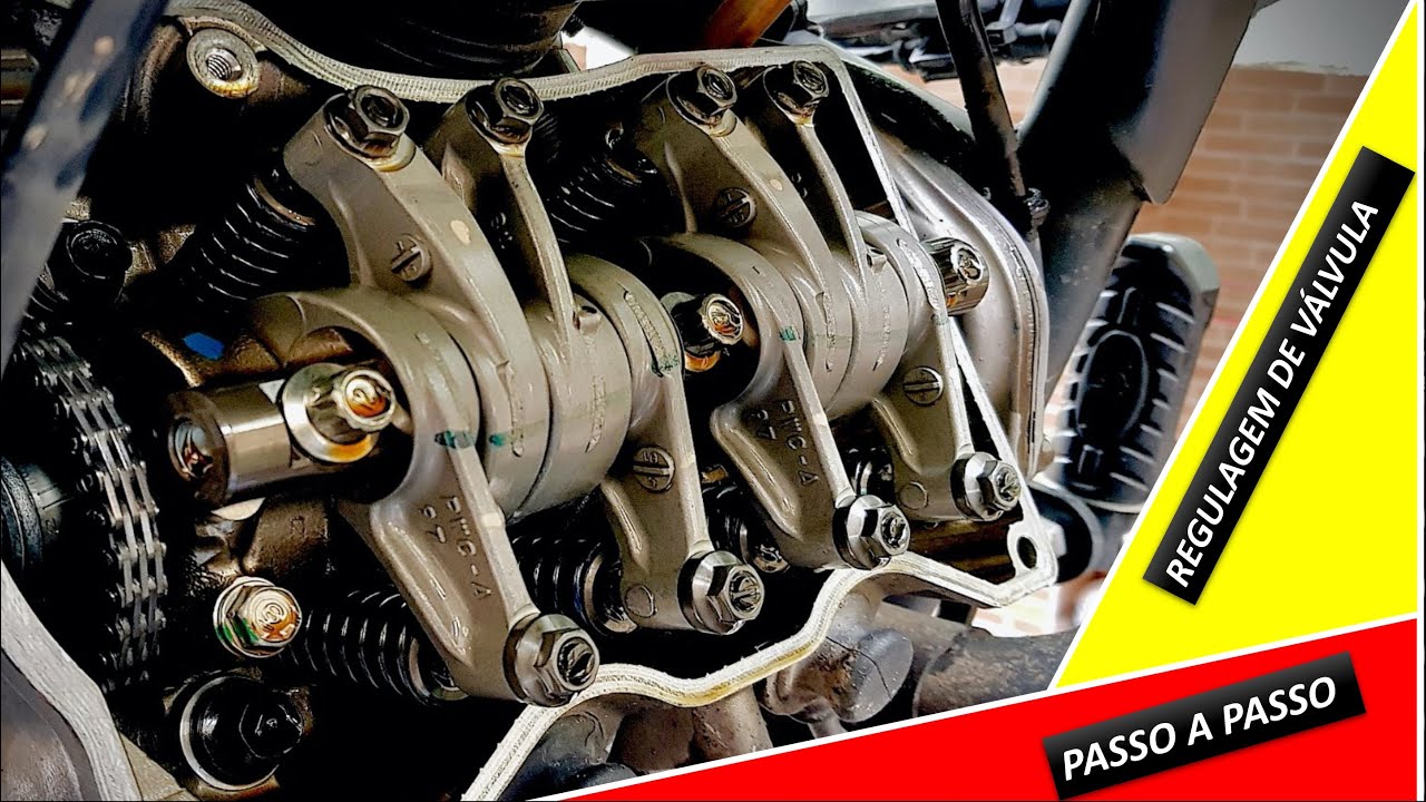NC 750X: Regulagem de válvula (Valve Clearance Adjustment)