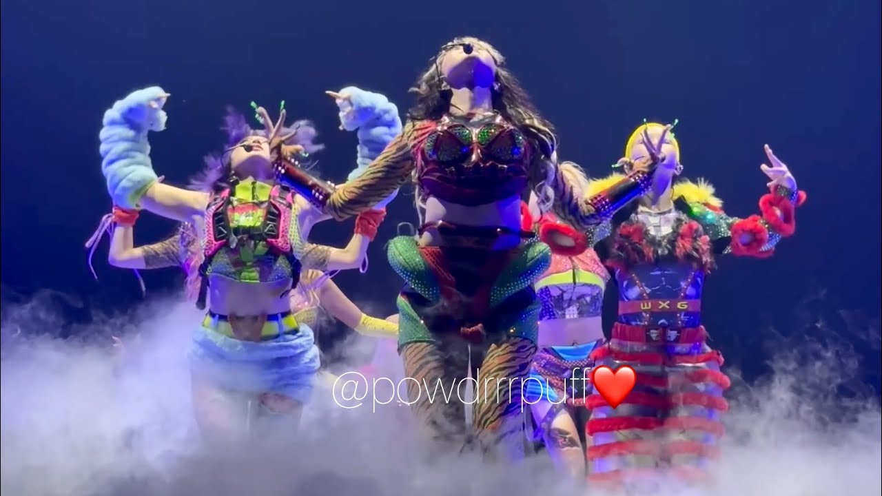 241004 - HESONOO - XG -  The First Howl World Tour - 4K 직캠 FANCAM