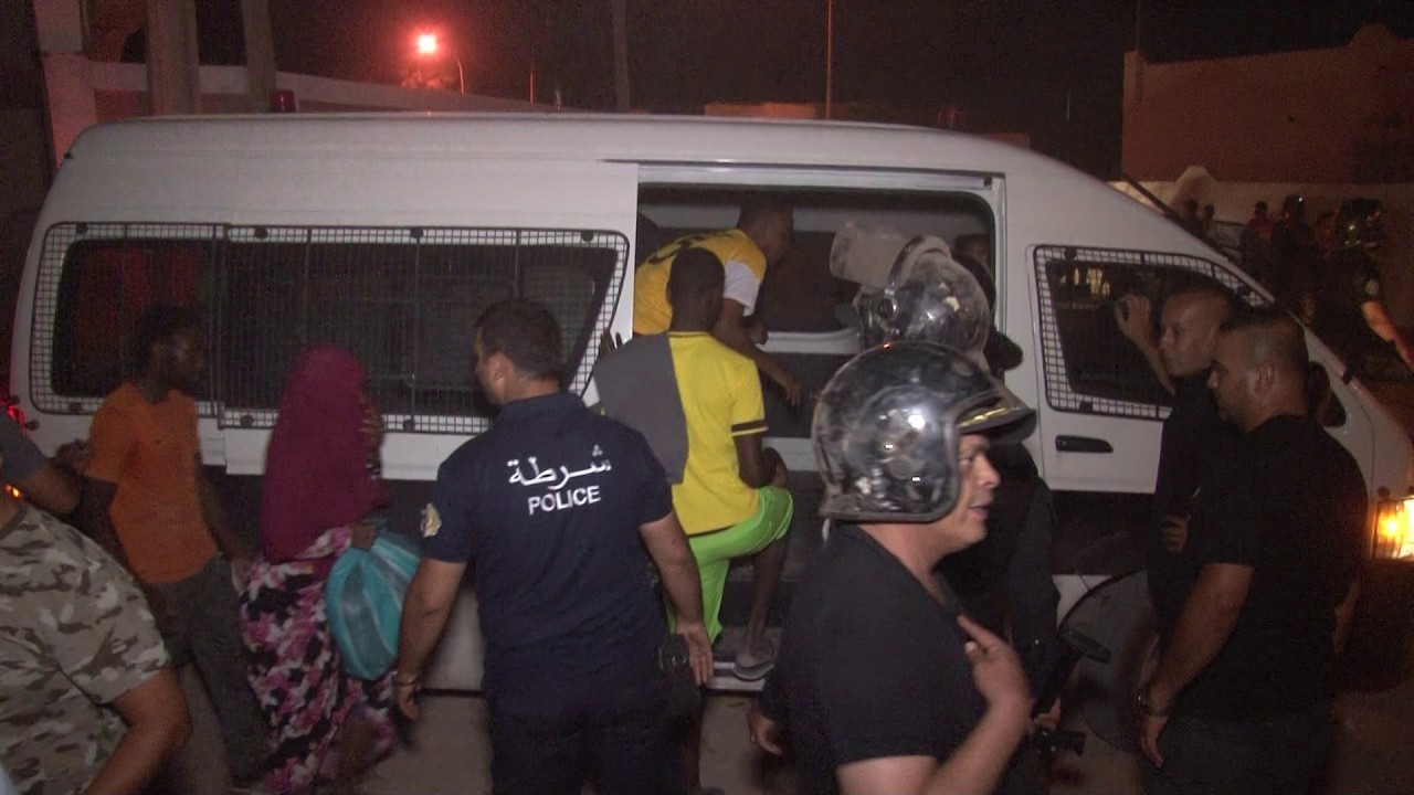 رغم المجهودات الأمنية:عصـ ـابات منظمة للافارقة تنشر الرعـ ـب..براكاجات ومخـ ـدرات ودعـ ـارة؟الى متى؟