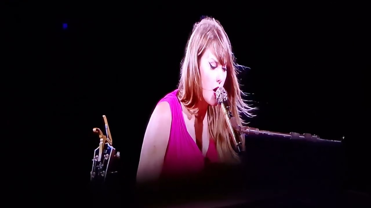Taylor Swift - Suprise songs Cornelia Street x Maroon (Era's Tour Liverpool N1 13/6/24)