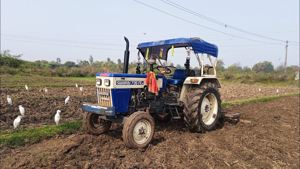 How to કલ્ટીવેટર પાછળ બે માણસને ઊભા રાખ્યા Swaraj 735 Fe kar diya galti do aadami cultivator per bai