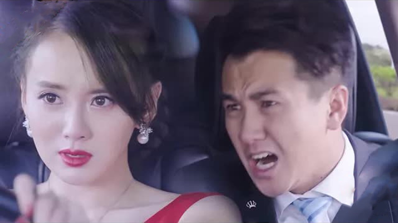 丈夫竟和親妹妹出軌，三年婚姻瞬間崩塌，妻子直接開車帶他去離婚！