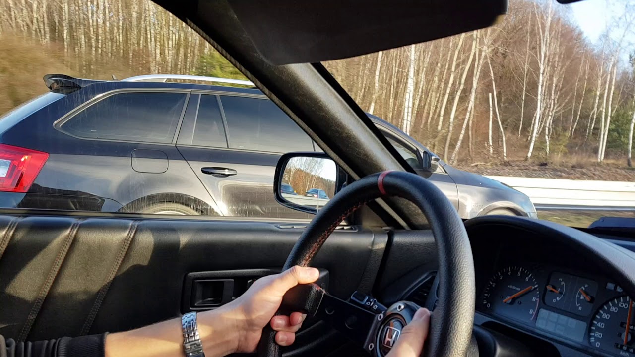 Honda CRX VTEC vs &Scaron;koda Octavia III RS TDI DSG