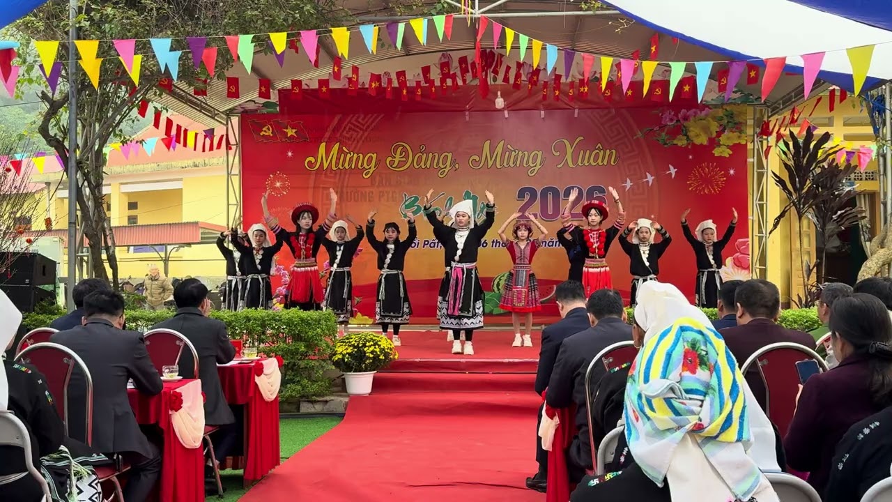 Nhảy dân vũ :”Mời anh lên  Cao Bằng- Cao Bằng quê hương tôi” - Học sinh trường PTCS Thịnh Vượng