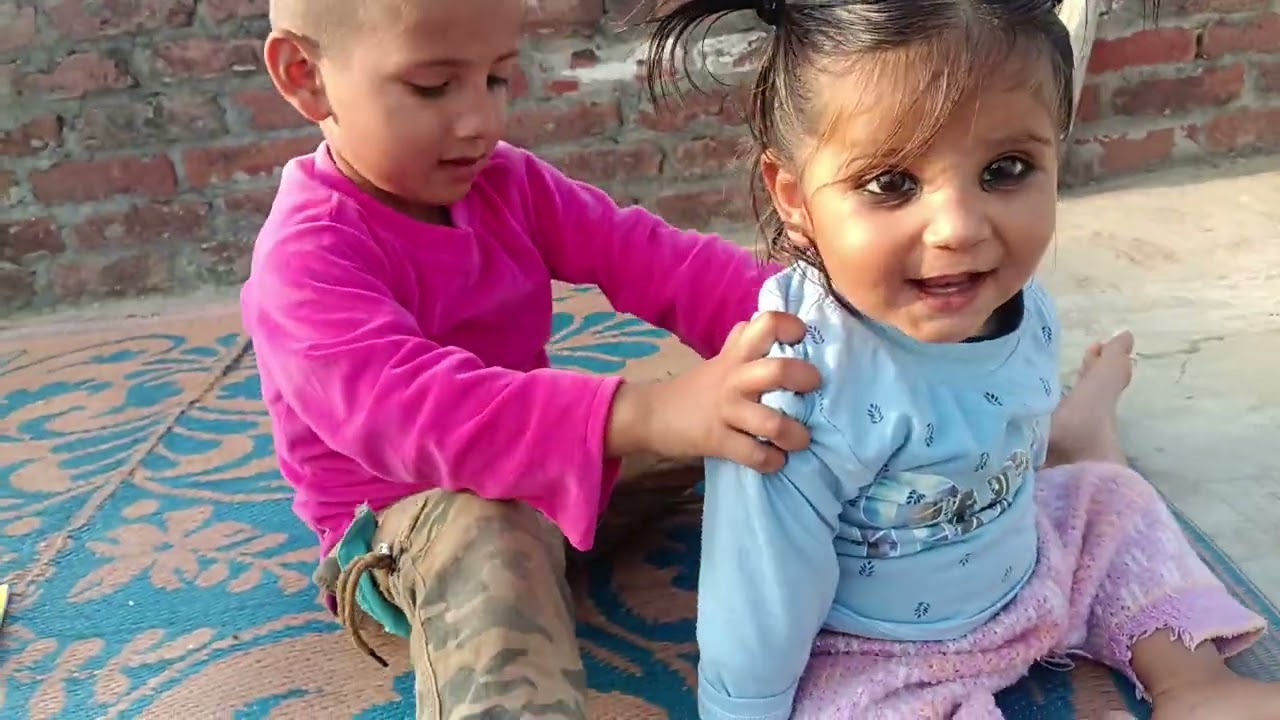 Friend #cutebaby hamari betiyon ka blog Hai first hamara blog achcha Lage 