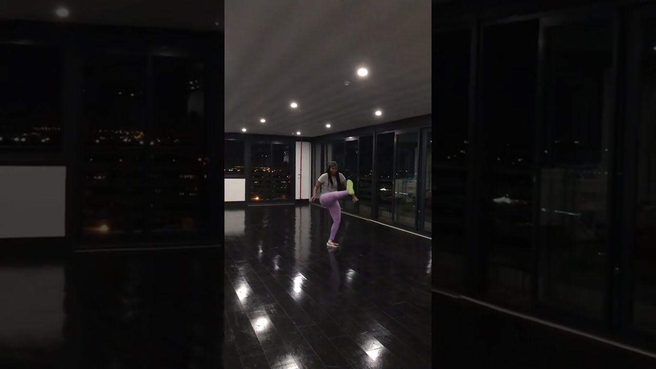 Bontle Modiselle Joburg dance Queen Amapiano dance-Hall Mark house Bontle Modiselle’s Dance studios