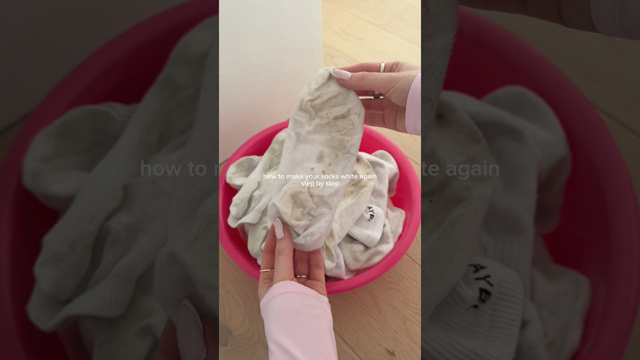 laundry hack for white socks 🧦✨ #shorts #cleantok #cleaninghacks #laundryhack #cleaningtips