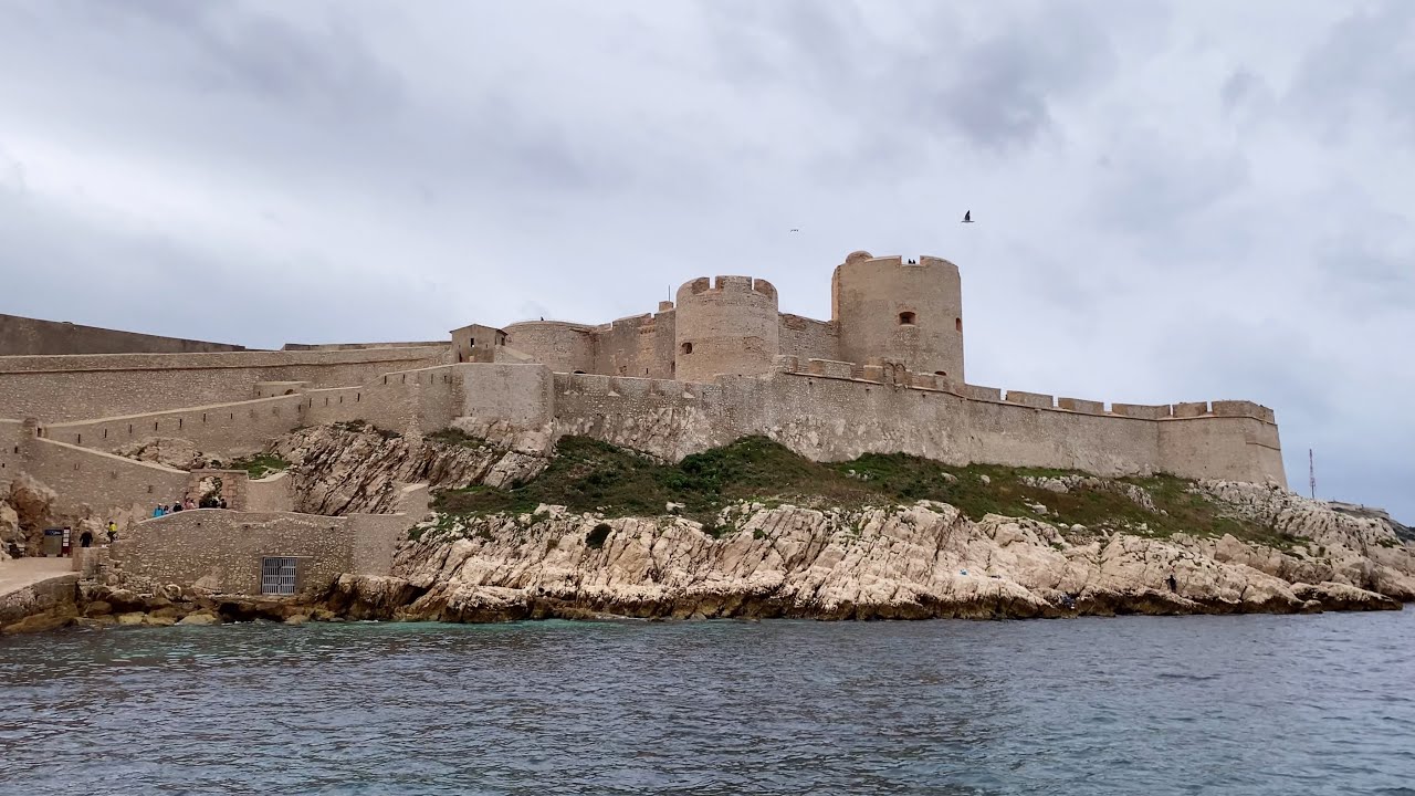 &Icirc;le d'If: Exploring Monte Cristo Island on a Cloudy October Day