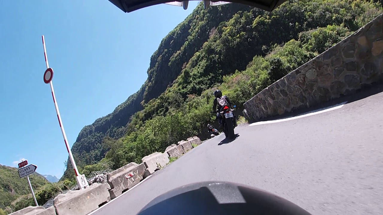 Route de Cilaos à moto - 1/3